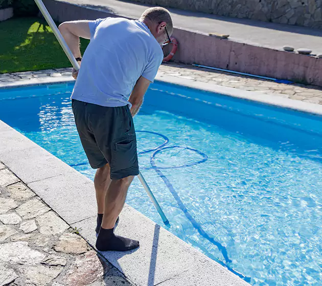 UAE Trusted Pool Cleaning Service