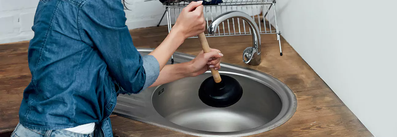 How to Unclog a Drain Naturally in Dubai, UAE?